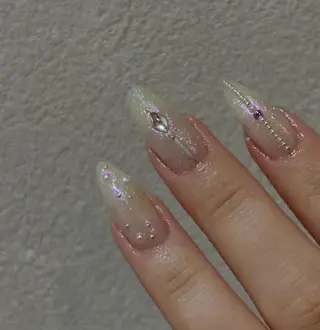 ネイル moca心斎橋所属・˚✧⁺⭐︎༚moca miyuu⁎⁺˳✧༚のネイルデザイン