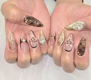 ネイル 河野ちえ (雑誌掲載サロン)のネイルデザイン