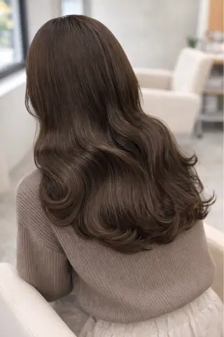 ロング 谷 ほのかのヘアスタイル