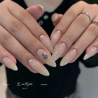 ネイル Luna Glade Nail Salon所属・Luna Gladeのネイルデザイン