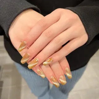 ネイル 鈴木 里奈のネイルデザイン