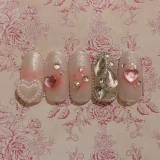 ネイル パーツ全部¥110 サロンミミのネイルデザイン