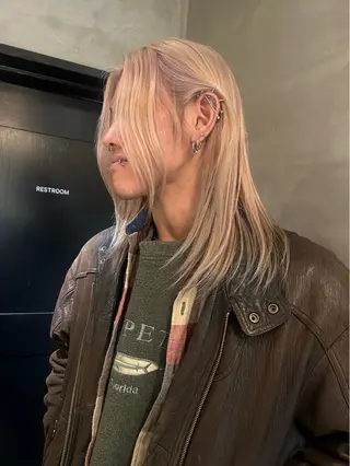 セミロング カラー デザイン/アレンジ ❤︎イシイレイのヘアスタイル