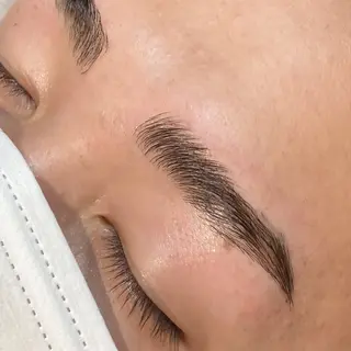 メンズ マツエク・マツパ アイブロウ TOPアイリスト ふたつぎちさとのマツエク・マツパデザイン