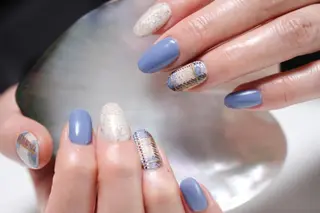 ネイル ママリンド　志村坂上店所属・しみ えんのネイルデザイン