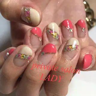 ネイル 桜田 麻菜のネイルデザイン