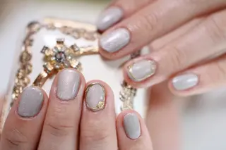 ネイル ママリンド　志村坂上店所属・しみ えんのネイルデザイン