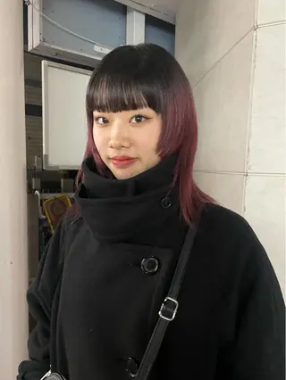 ミディアム カラー mio ／ハイトーンのヘアスタイル