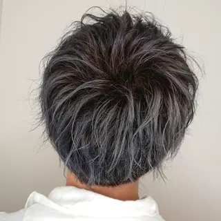 メンズ ブリーチ/ヘアケア/ 艶髪/イギチハルのヘアスタイル