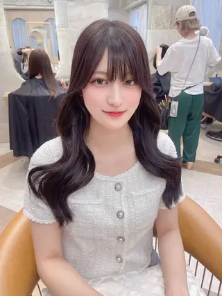 ロング Kanami/韓国風 /艶カラーのヘアスタイル