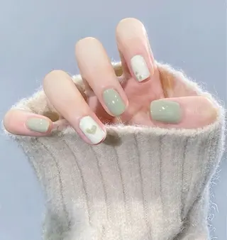 ネイル Dioneネイル リリのネイルデザイン