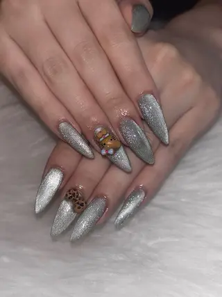 ネイル 名古屋ワンホンネイル 沙理亜のネイルデザイン