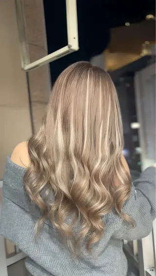 カラー 松田 篤樹のヘアスタイル