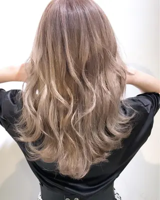 セミロング カラー パーマ ヘアアレンジ メンズ キッズ ネイル マツエク・マツパ 酸性ストレート 髪質改善大槻勇樹のヘアスタイル