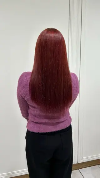 カラー アフェクション大曽根所属・横田 冴のヘアスタイル