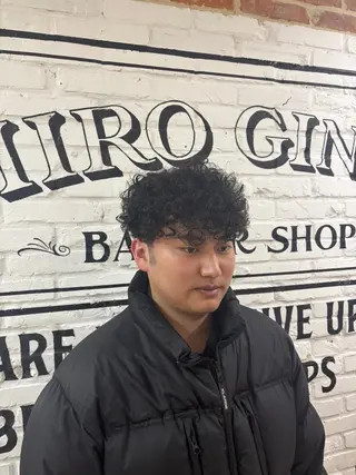 ショート パーマ 鈴木 楓花のヘアスタイル