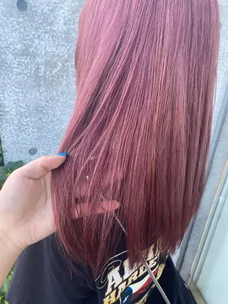 ロング カラー エクステ／インナー カラー 礒野朱里のヘアスタイル