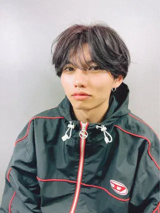 ミディアム パーマ メンズ 飛田 優のヘアスタイル