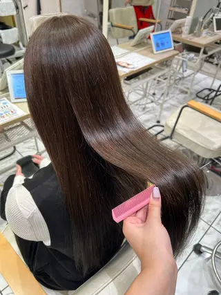 ロング カラー 暖色系ツヤカラー コトノ🫧のヘアスタイル