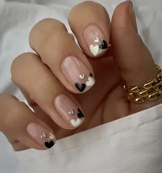 ネイル Queens みなみのネイルデザイン