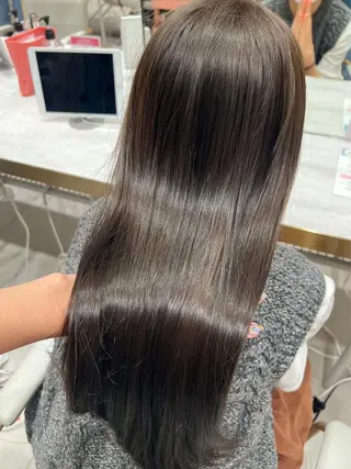 セミロング カラー 湯澤 哲成のヘアスタイル