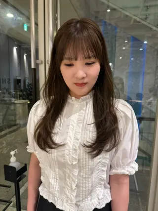 ロング SHEA.所属・表参道SHEA Am i／レイヤーカットのヘアスタイル