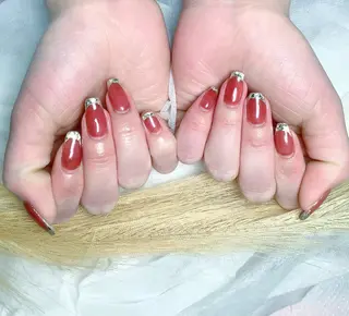 ネイル pink ladyサロン所属・べ にのネイルデザイン