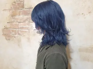 カラー セミロング パ ルのヘアスタイル