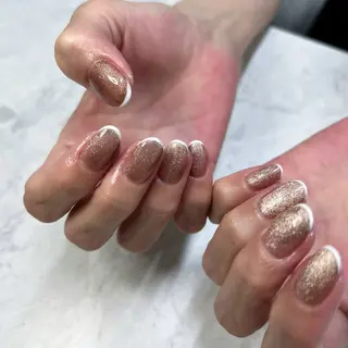 ネイル sol所属・sol. ¨̮ 𓇼 yunaのネイルデザイン