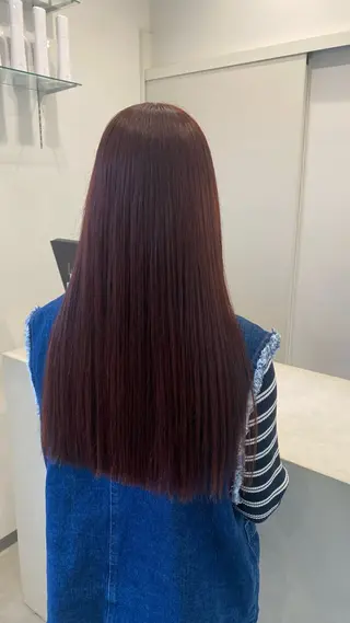 ロング カラー 小西 由季乃のヘアスタイル