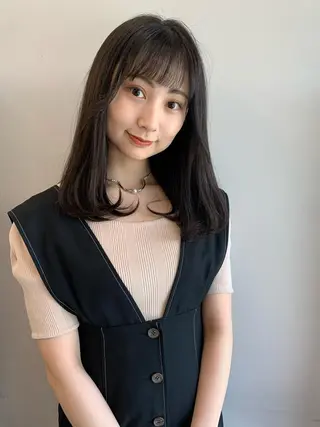 ミディアム カラー 透明感/オリーブ/ グレージュ/YUKAのヘアスタイル