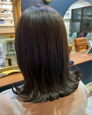 ショート カラー オカベ ショウマのヘアスタイル