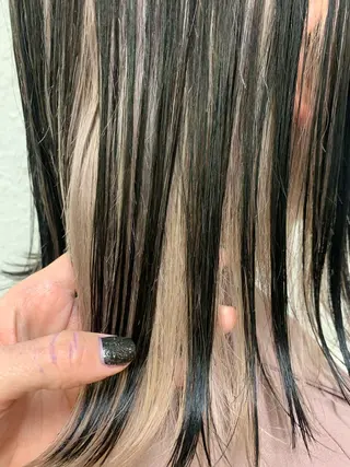 ショート 🧨ブリーチー×ボブ レイヤー💎じゅえるのヘアスタイル