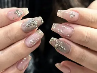 ネイル One Plus キキのネイルデザイン