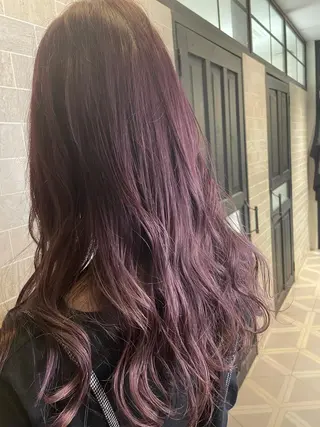 ロング 柳井 瑠菜のヘアスタイル