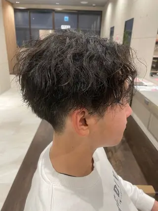 パーマ メンズ 宮之本 峻也のヘアスタイル
