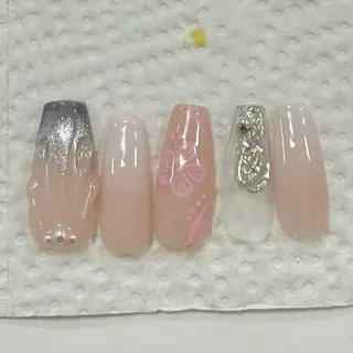 ネイル 瀨々 綺理のネイルデザイン