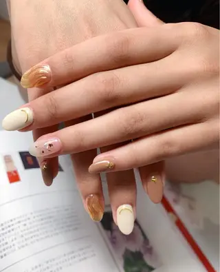 ネイル 💅E•U•B NAIL🌹所属・横浜市中区曙町 ネイルE·U·Bのネイルデザイン