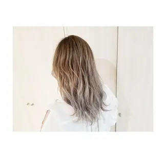 セミロング カラー Luana 矢場町のヘアスタイル