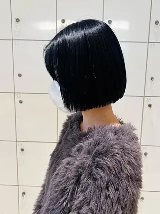 ショート カラー AVANCE KAKOのヘアスタイル