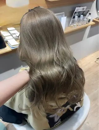 ロング 小倉 愛里のヘアスタイル