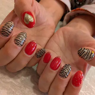 ネイル ジェヌインネイル 河内のネイルデザイン