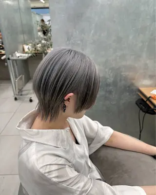 ショート カラー 顔周り/韓国風 /アイドル 吾妻光のヘアスタイル