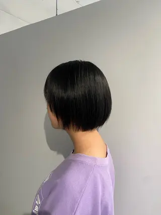 ショート ショート/ボブ/顔周 りレイヤー/RINAのヘアスタイル