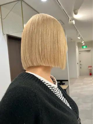 ショート カラー Via officialのヘアスタイル