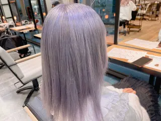 ミディアム カラー 塩崎 明菜のヘアスタイル