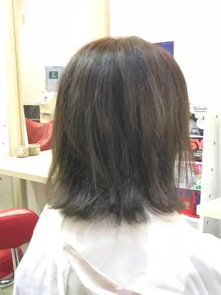 ミディアム カラー 渋谷宮益坂 omoのヘアスタイル