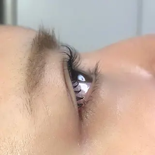 マツエク・マツパ 丸山 史香のヘアスタイル