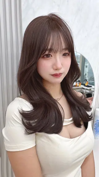 セミロング レイヤーカット/ 顔まわり/アオイのヘアスタイル