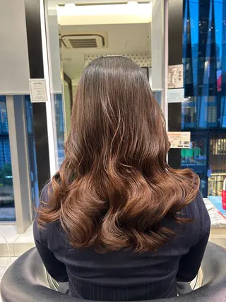 セミロング パーマ コテ巻き風パーマ✨ 韓国ヘア🤎近下菜央のヘアスタイル